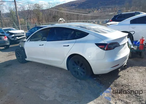 2023 Tesla Model 3 Rear-Wheel Drive z USA, uszkodzony, nr VIN 5YJ3E1EA2PF544176